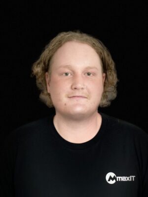 Lewis, IT Consultant